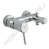 Общее описание <br/>  <br/> Немецкая компания Grohe производит надежную сантехническую арматуру, которая обладает отличным современным стилем и долговечностью, благодаря высококачественным материалам изготовления. Смесители Essence для душа, производимые компанией Grohe, являются не только экономичными и долговечными благодаря новейшим технологиям производства, а также обладают современным дизайном, который без труда впишется в любой интерьер.   <br/>  <br/> Основные характеристики <br/>  <br/> - Материал – латунь <br/> - Цвет - хром  <br/> - Давление воды – 1-5 бар <br/> - Рабочее давление – 10 бар <br/> - Испытательное давление – 16 бар <br/> - Вынос – 96 мм <br/> - Присоединительный размер – 1/2" <br/> - Запорный клапан – керамический картридж 46 мм <br/> - Расход при давлении воды 3 бар для ванны – 20 л/мин <br/> - Температура горячей воды на входе – max 80°С <br/> - Рекомендовано (экономия энергии) - 60°С <br/> - Вес – 3,5 кг <br/> - Количество монтажных отверстий – 2 <br/> - Монтаж – на стену <br/>  <br/> Возможности и назначение <br/>  <br/> Данная модель смесителей Essence для душа оборудована обратными клапанами, которые позволяют пропускать поток воды только в нужном направлении, что предотвращает возникновение обратного потока воды в корпусе смесителя в случае резкого падения давления. Смесители Essence для душа, производимые компанией Grohe, отличаются неповторимым качеством хода, благодаря картриджам, изготовленным по технологии Grohe SilkMove. Картриджи – это главный механизм смесителя,  картриджи фирмы Grohe комплектуются керамическими дисками, которые покрываются специальным покрытием Teflon,  что обеспечивает плавное скольжение относительно друг друга и как следствие точную регулировку напора и температуры воды. Применение смесителей Essence для душа, с открытыми водонагревателями не предусмотрено. Поверхность смесителей Essence для душа, производимых компанией Grohe, тщательно покрыта слоем высококачественного хрома, с помощью технологии Grohe StarLight, благодаря чему не тускнеет и обладает уникальной износоустойчивостью.  <br/>  <br/> Комплект поставки <br/>  <br/> - Смеситель для душа <br/> - S-образный эксцентрики <br/> - Техническое руководство <br/> - Инструкция по уходу <br/>  <br/> Дополнительная информация <br/>  <br/> Гарантийный срок эксплуатации смесителей, производимых компанией Grohe, составляет 5 лет. Компания Grohe стала одним из первых производителей сантехнического оборудования, сертифицировавших свою продукцию по новой классификационной системе WELL, способствующей переходу на рациональное водопотребление и обеспечивающая потребителей и профессионалов понятной системой сертификации. Система управления качеством, принятая в компании, была сертифицирована МОС 9001 в 1992 году.