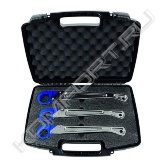 Характеристики PK-TOOL<br><br>• Лёгкий вес ключа с трещёткой<br>• Полный охват вокруг профиля фитинга<br>• Пластиковый корпус остаётся неповреждённым, даже при приложении экстремального крутящего момента<br>• Ключ работает как часы - против хода часовой стрелки<br>• Максимальная передача крутящего момента<br>• Маркировка размера на ручке<br>• Хромированная ручка<br>• Зажимные клещи ключа выполнены из анодированного алюминия<br>• Возможность установить ключ на уже смонтированные фитинги благодаря специальному механизму закрытия