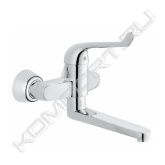-Настенный монтаж<br>-GROHE StarLight® хромированная поверхность<br>-GROHE EcoJoy® - технология совершенного потока при уменьшенном расходе воды<br>-Керамический картридж<br>-Регулировка расхода воды<br>-Устанавливаемый мин. расход 6 л/мин.<br>-Поворотный литой излив с ламинарным<br>-Регулятором струи 9 л/мин. и возможностью фиксации<br>-Вынос 256 мм<br>-Металлический рычаг<br>-Длина рычага 170 мм<br>-Ограничитель температуры<br>-Скрытые S-образные эксцентрики